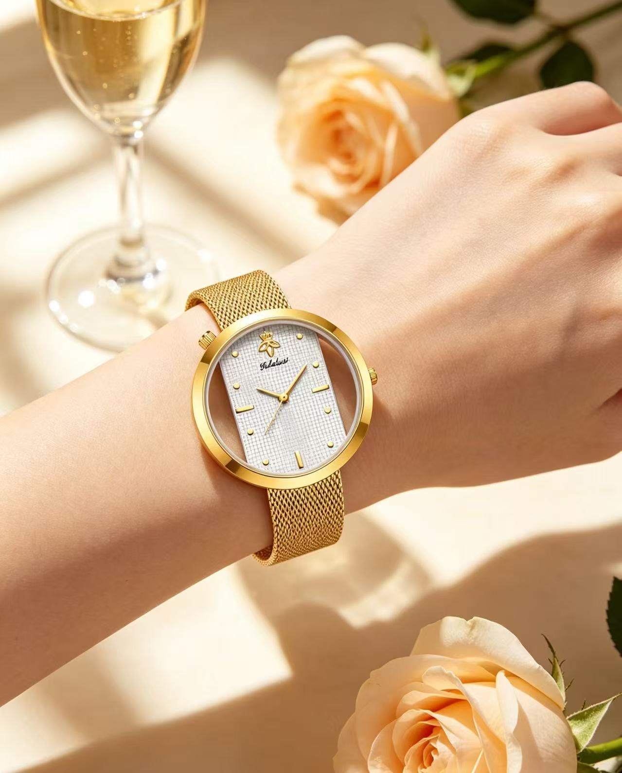 Luxury Watch Gift For Her - YaLaLuSi Mode Eenvoudig gouden mesh dameshorloge