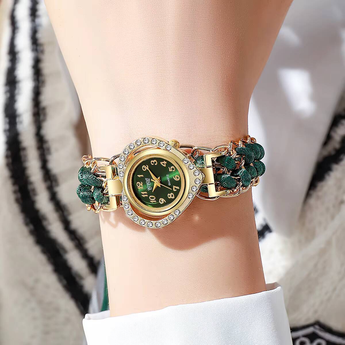 Mode Strass Hart Wijzerplaat V - Open Heart Watch recensie en prijs