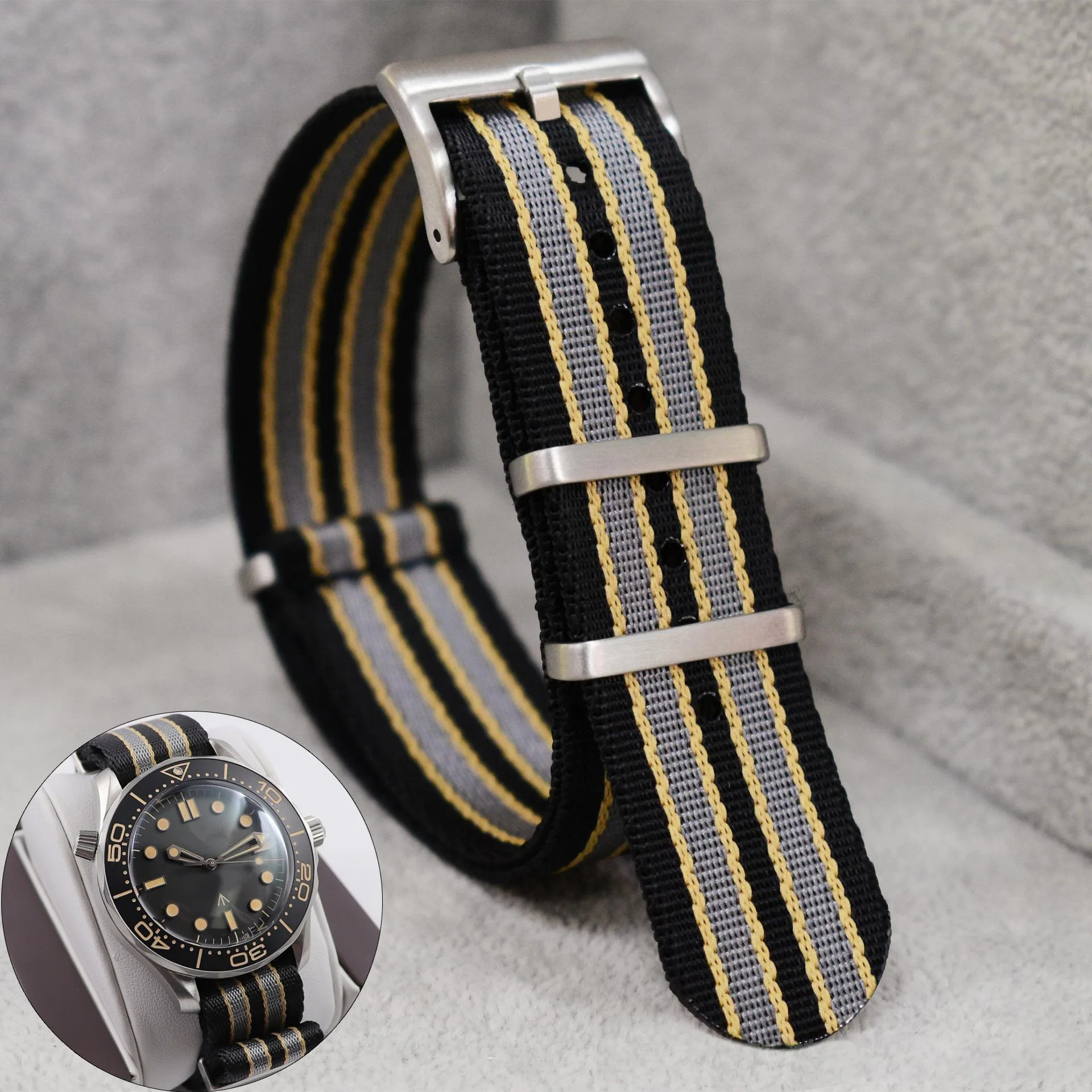 20 mm nylon horlogeband voor O - Luxury Watch Online recensie en prijs