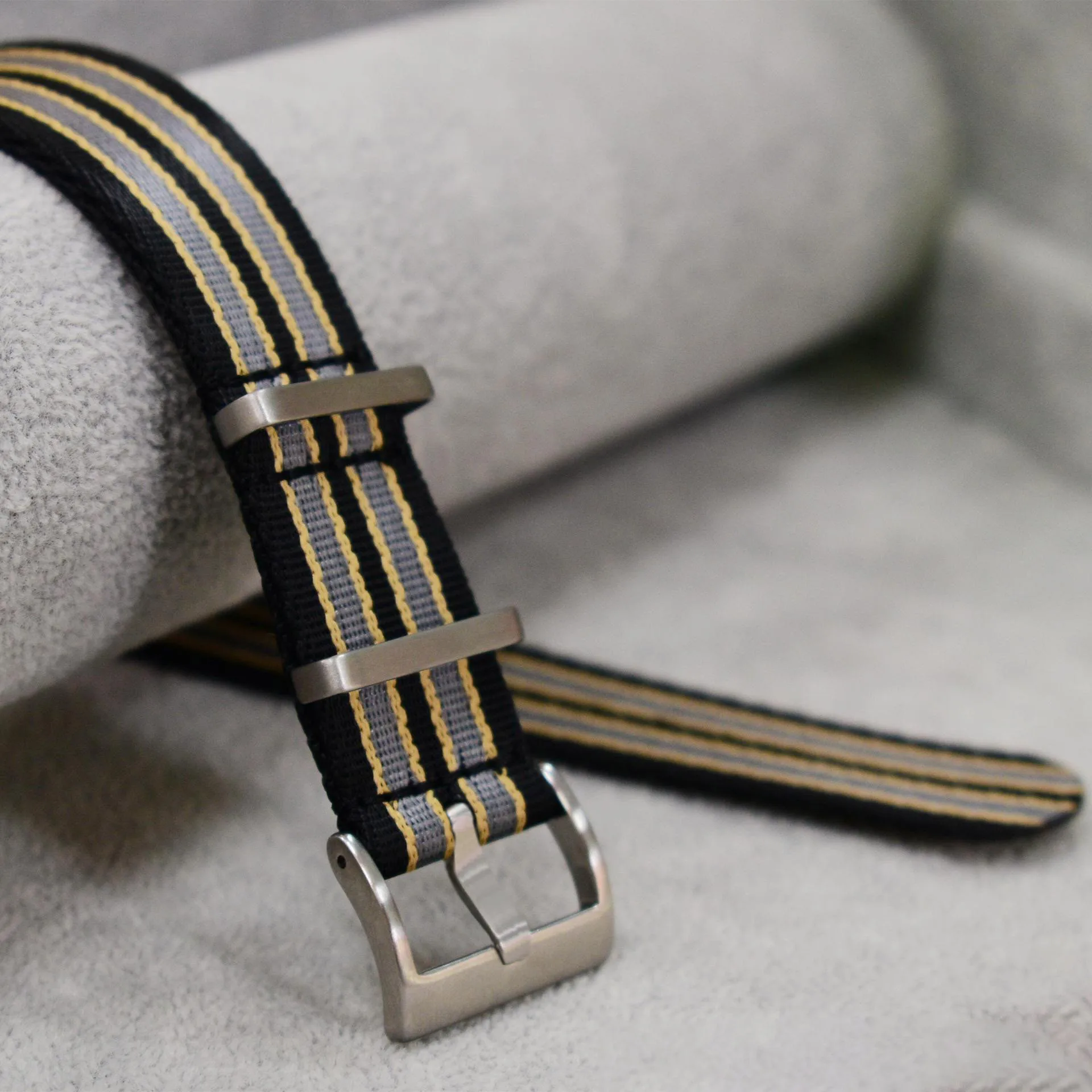 20 mm nylon horlogeband voor O - Luxury Watch Online recensie en prijs