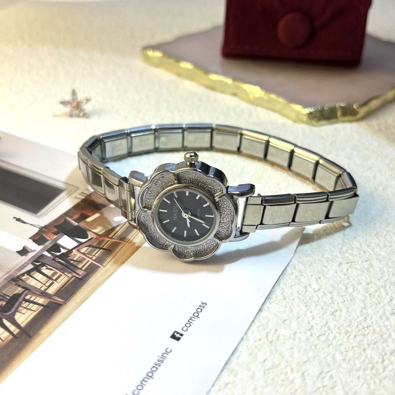 Dames quartzhorloges met zirko - Luxury Watch Gift For Her recensie en prijs