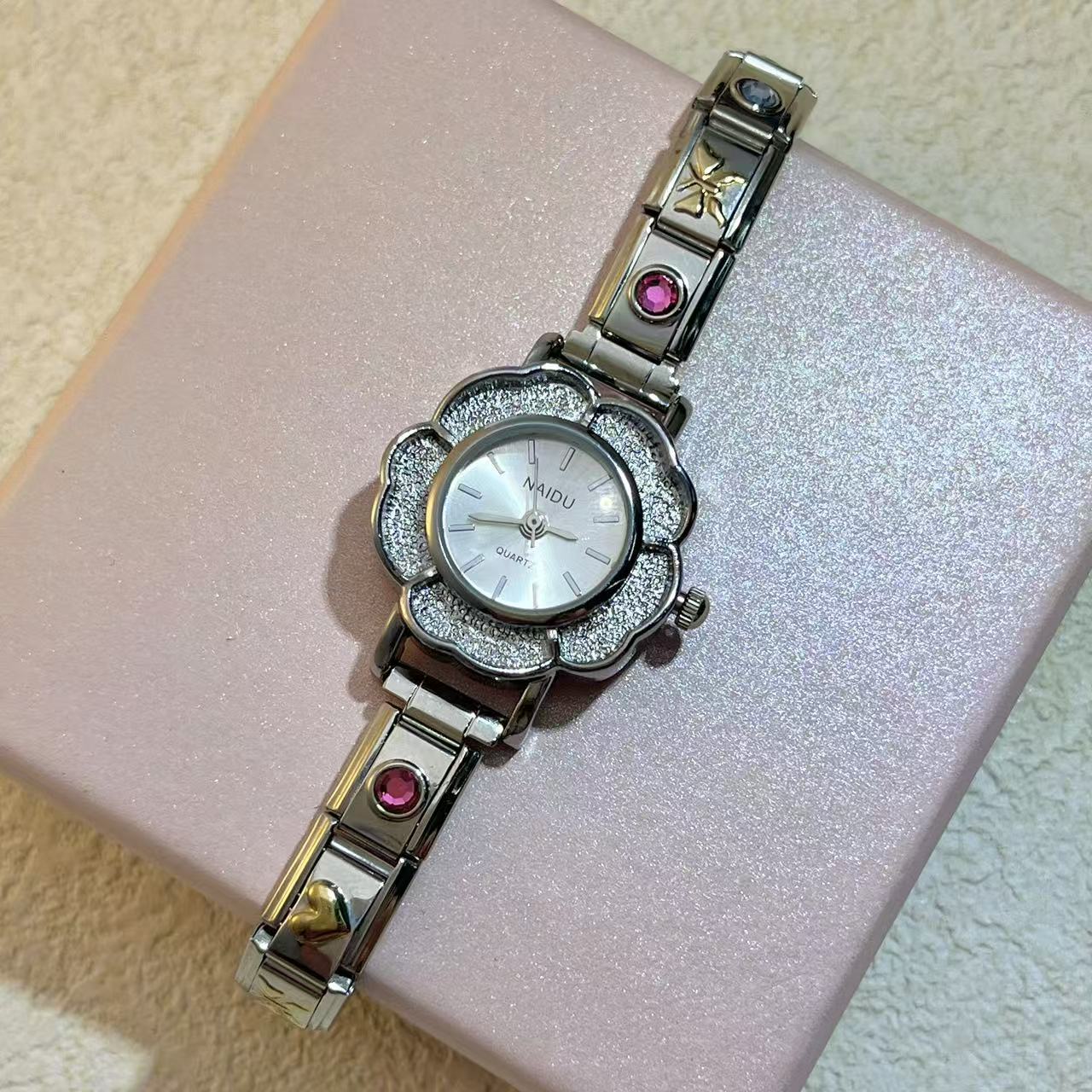 Dames quartzhorloges met zirko - Luxury Watch Gift For Her recensie en prijs